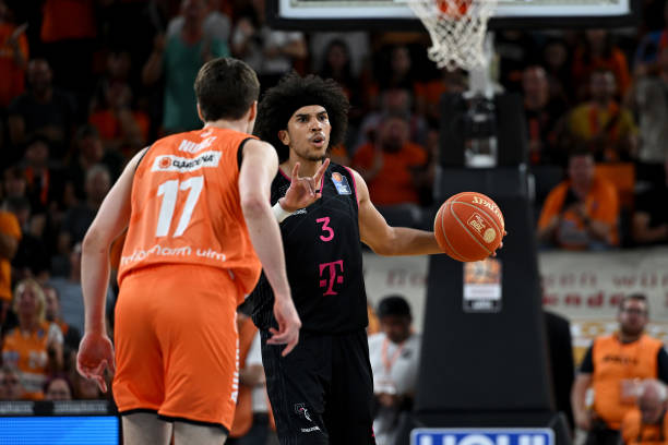 域的最前沿 域的最前沿